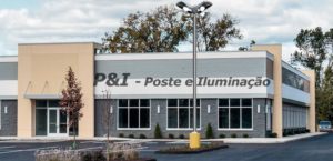 Poste de Iluminação Para Estacionamento